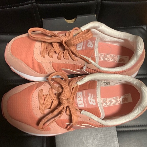 New Balance 311 Pink Rose Gold - Picture 6 of 9